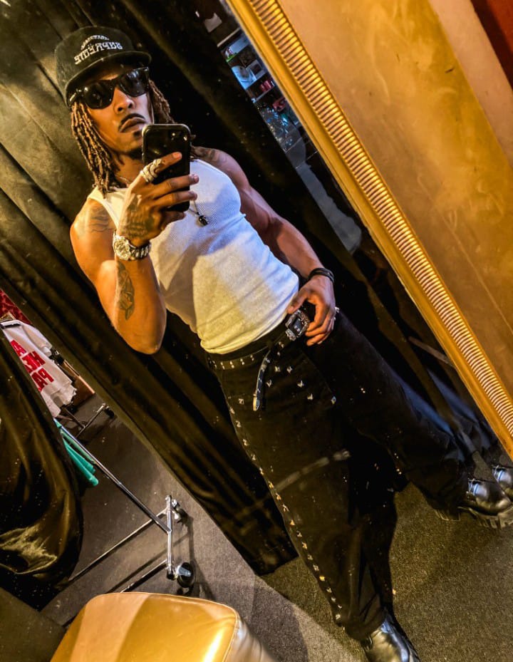 Mikealrxzay Fashion Designer Stylist Model & Music Artist