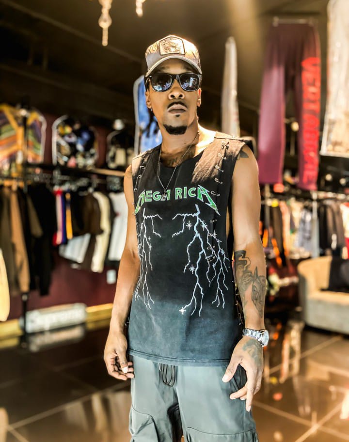 Mikealrxzay Fashion Designer Stylist Model & Music Artist